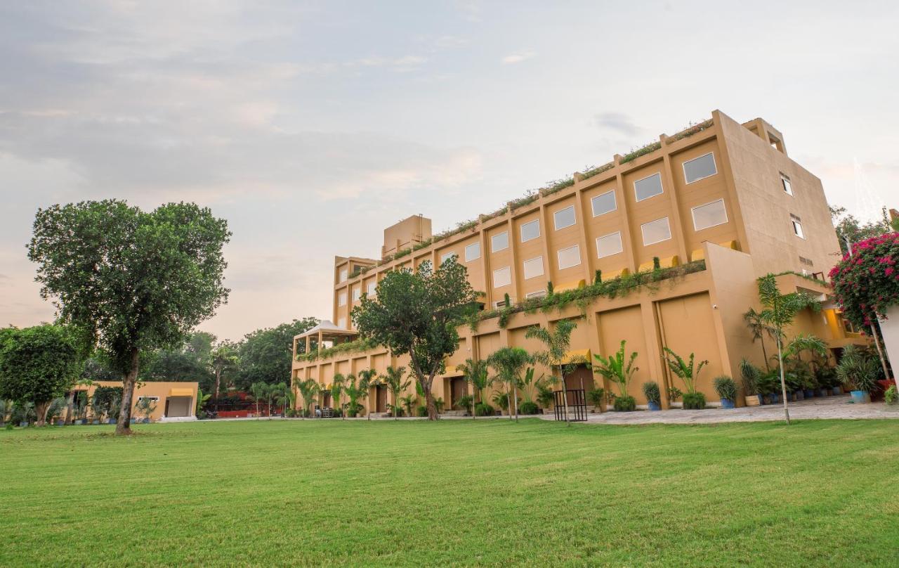 The Lalita Grand Mathura- Vrindavan Exterior foto