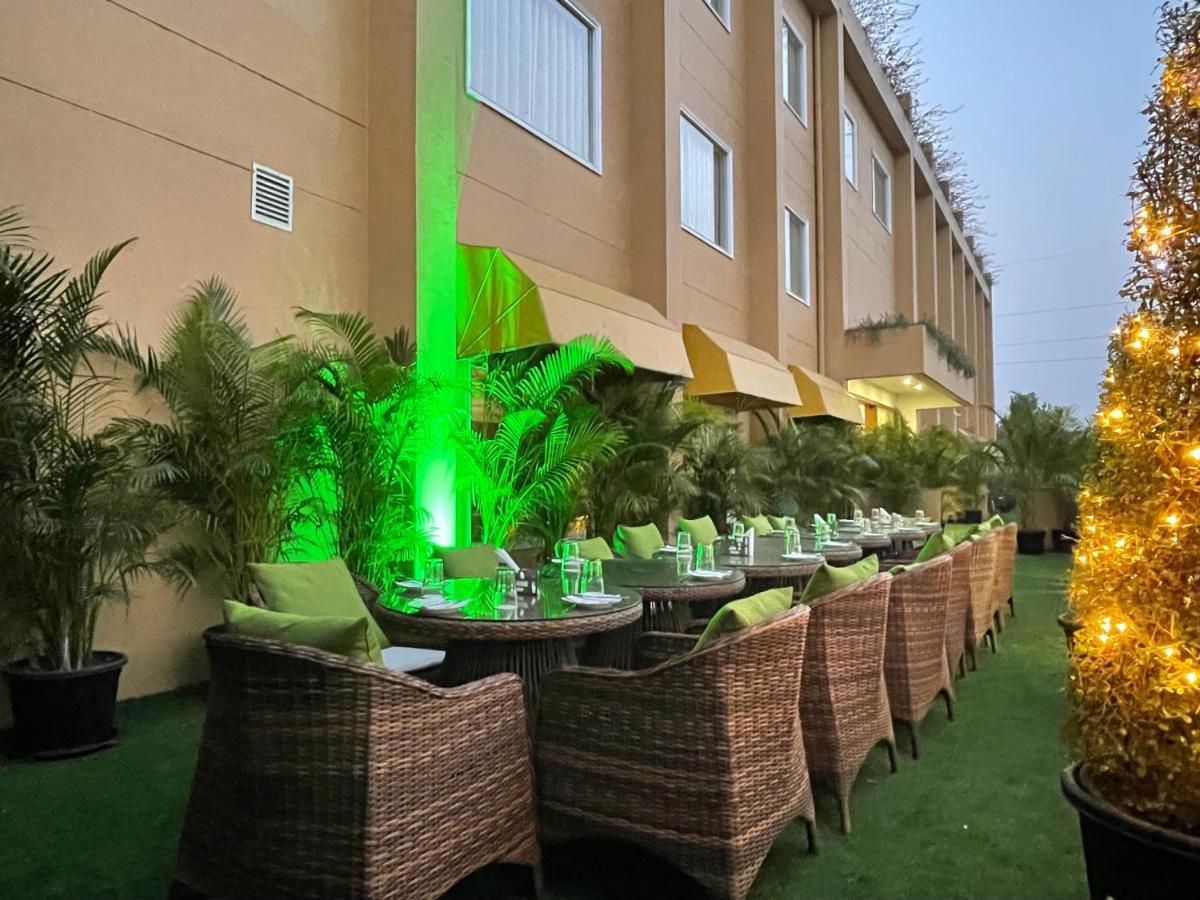 The Lalita Grand Mathura- Vrindavan Exterior foto